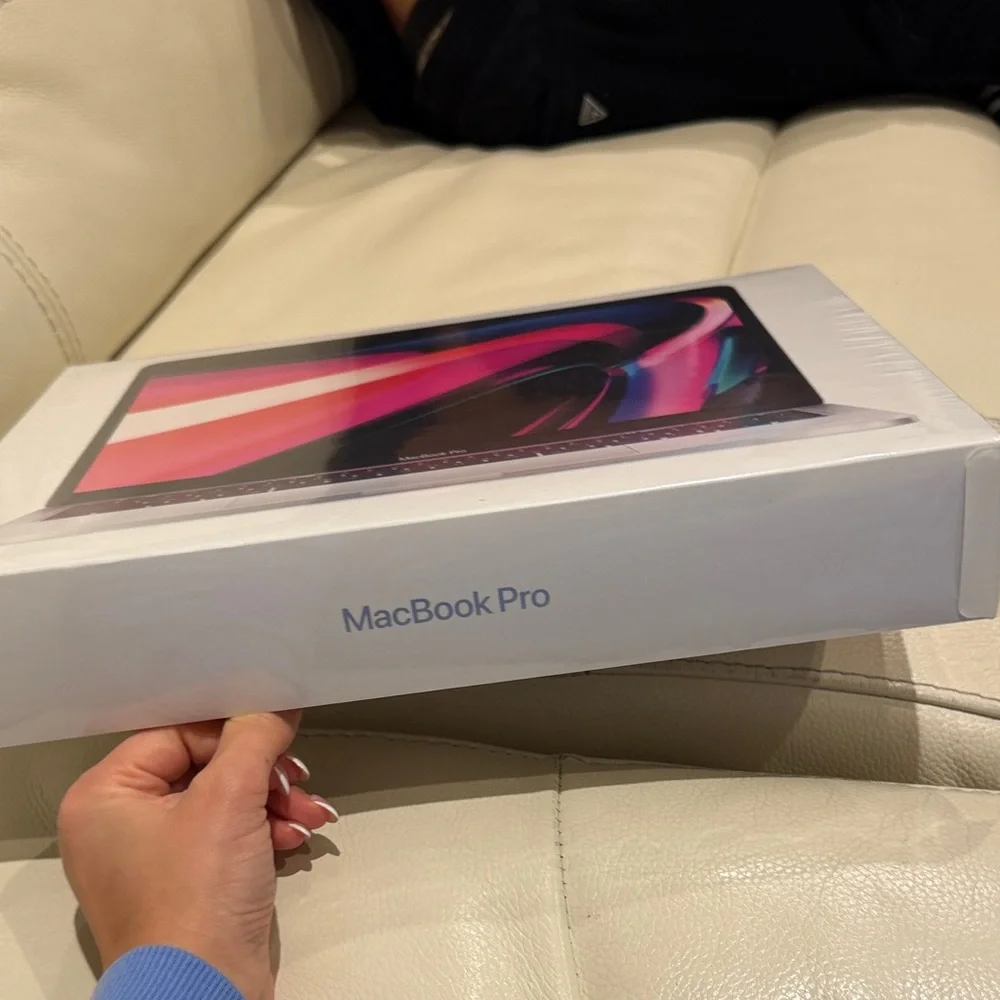 Apple MacBook Pro with Vibrant Display